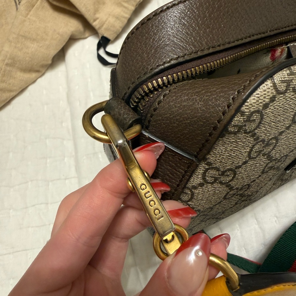 Gucci Neo Vintage GG Supreme Messenger Bag - Picture 8 of 10